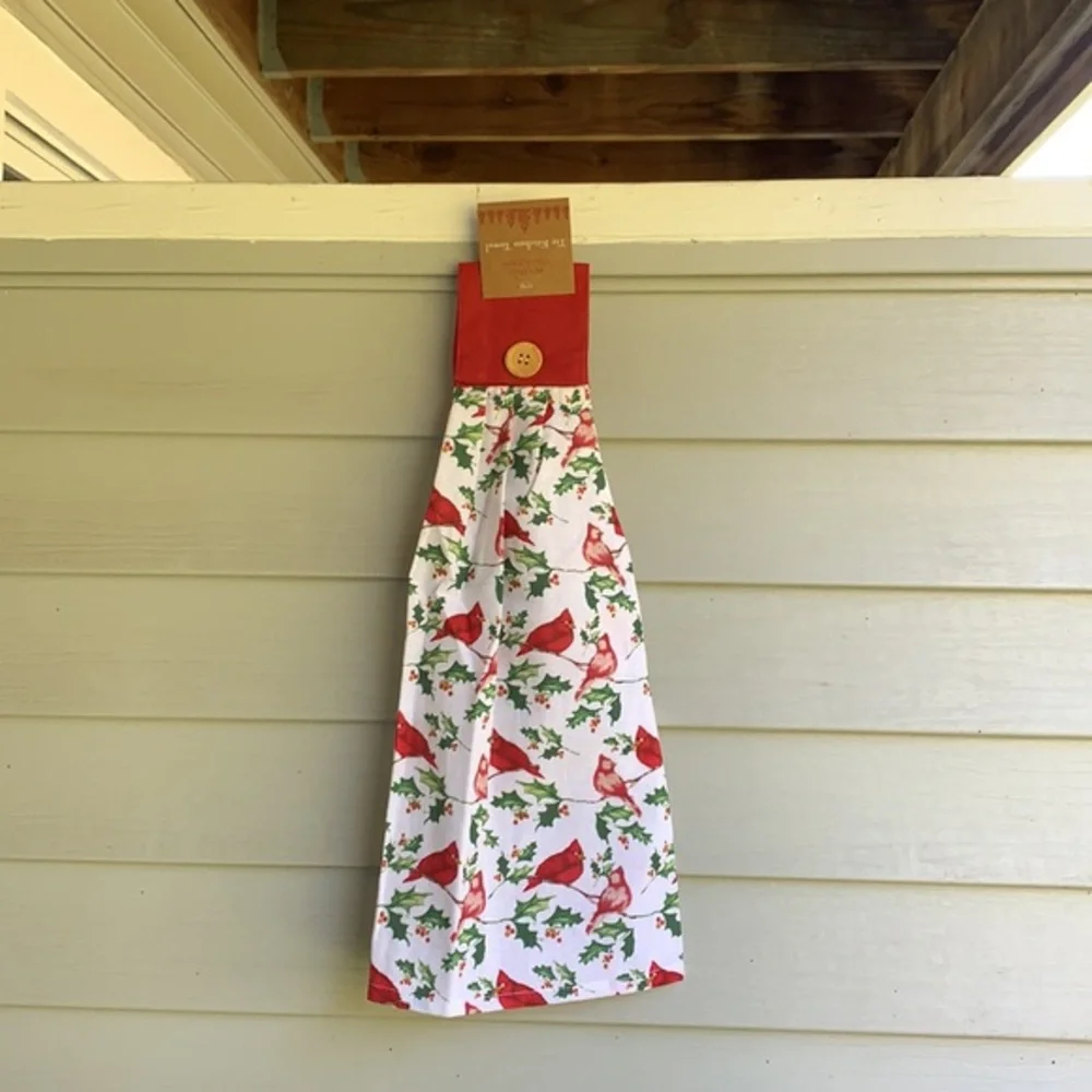 Holiday Collection The Kitchen Towel “Cardinals Print” New with tags